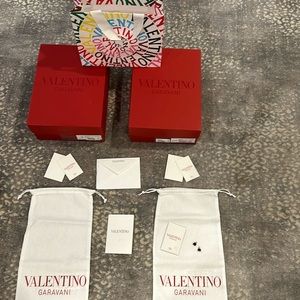 VALENTINO GARAVANI BUNDLE WITH HEEL TIPS